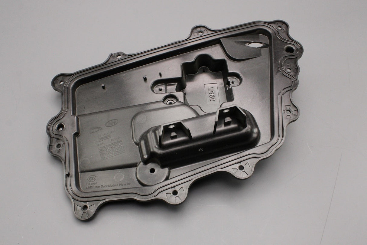 Range Rover Velar 2017-on rear door trim panel (right) LR111547