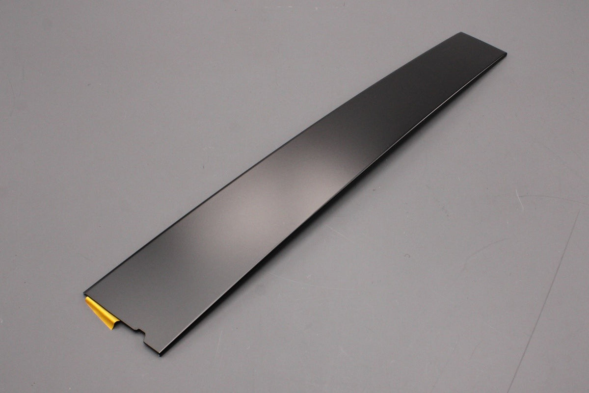 Land Rover Discovery 4 2010-2016 exterior b-pillar trim (right) LR016336, view 1