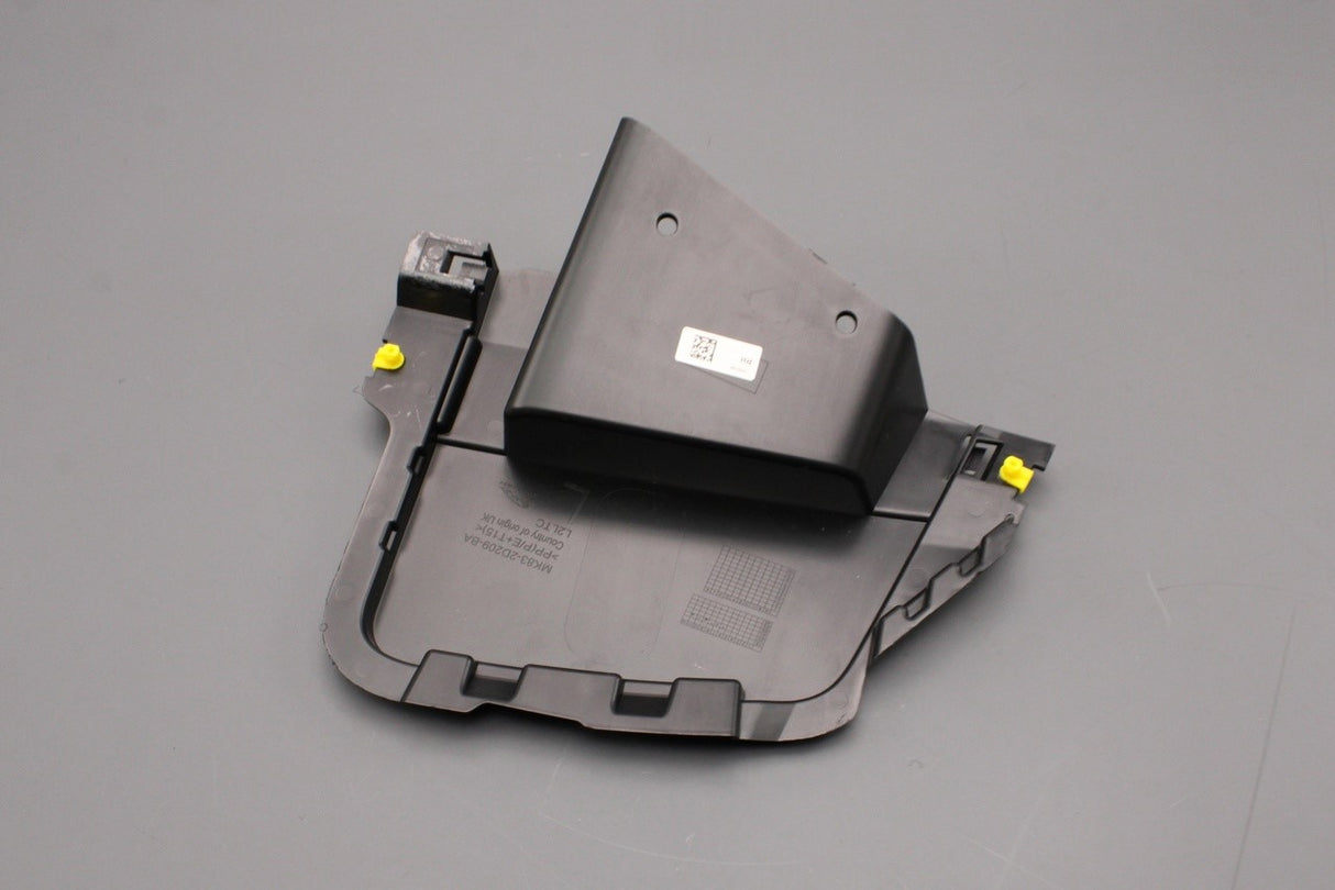 Jaguar F-Pace 2016-on front brake caliper cooling duct (right) T4A29373