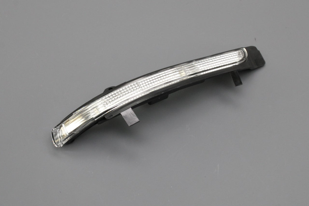 Skoda Octavia 04-13 Superb 08-15 wing mirror indicator (left) 3T0949101