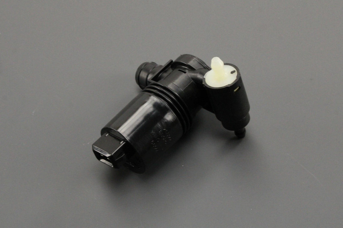 Land Rover Freelander 2 2006-2014 windscreen washer pump LR002306, view 1