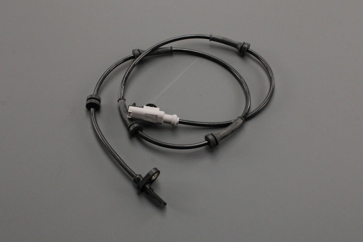 Land Rover Discovery 5 Range Rover 2013-on ABS speed sensor LR081610, view 1
