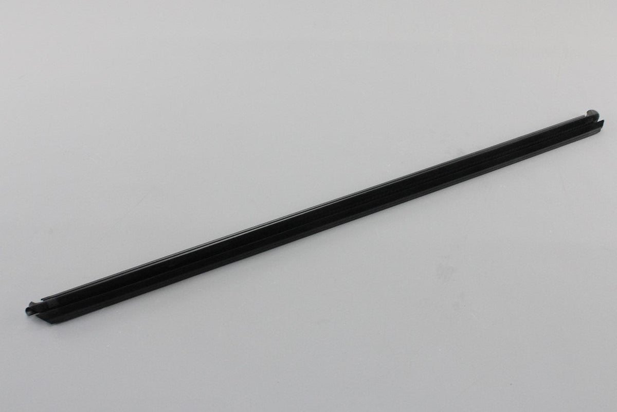 VW Golf MK6 2009-13 5 Door front right inner window seal 5K4837480B5AP, view 1