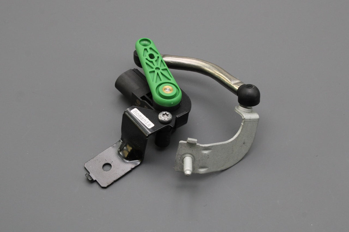 VW Golf MK6 Audi SEAT front ride height level sensor (right) 3C0412522B