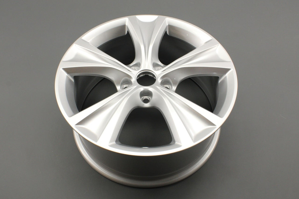 SEAT Leon 2020-on alloy wheel (17x7.5J ET46) 5FA601025C 8Z8, view 1