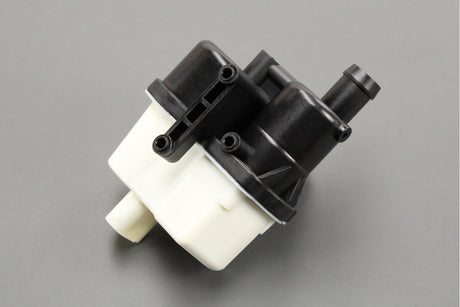 VW Golf MK7.5 Audi A3 Q5 emissions system leak detection pump 7L0906243A