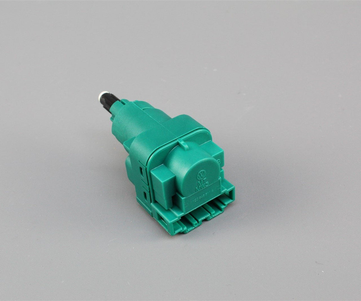 VW Transporter Beetle Bora Caddy Brake light switch 4 pin 1C0945511A RDW
