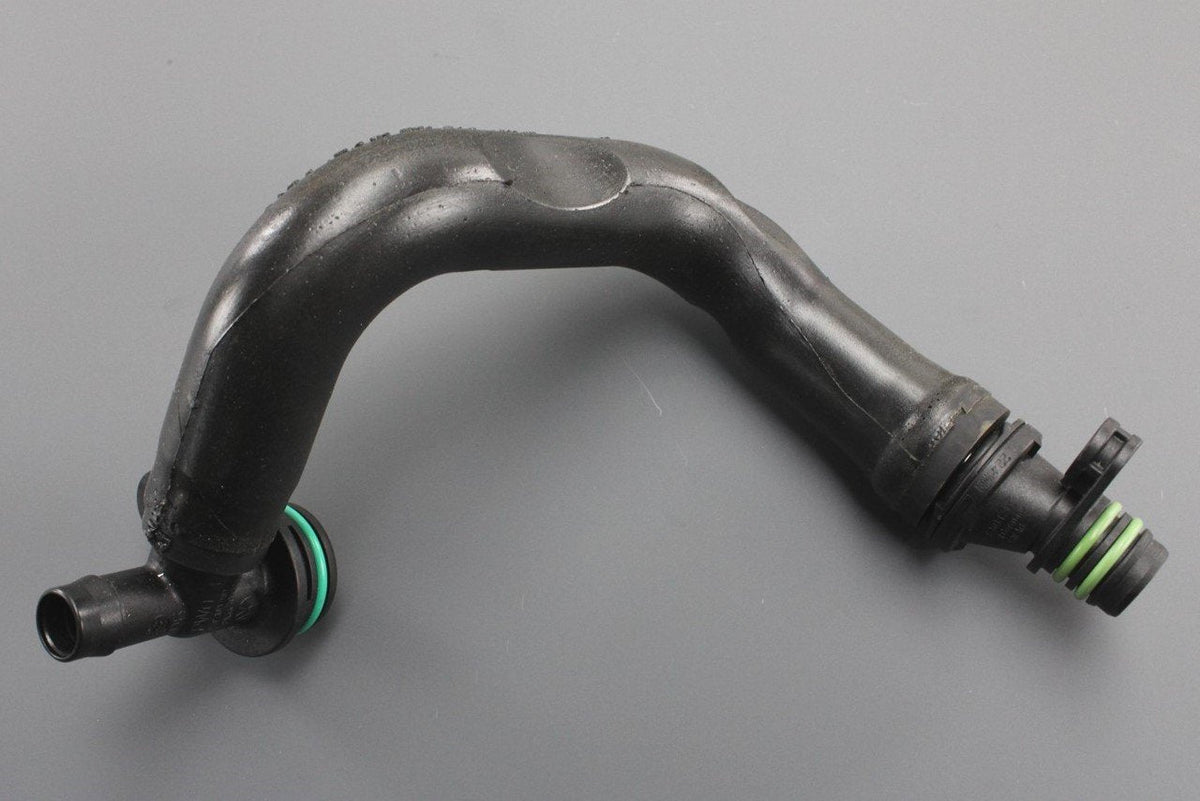 VW Audi Skoda SEAT head cover breather vent hose 1.0 1.4 TSI 04C103474B, view 1