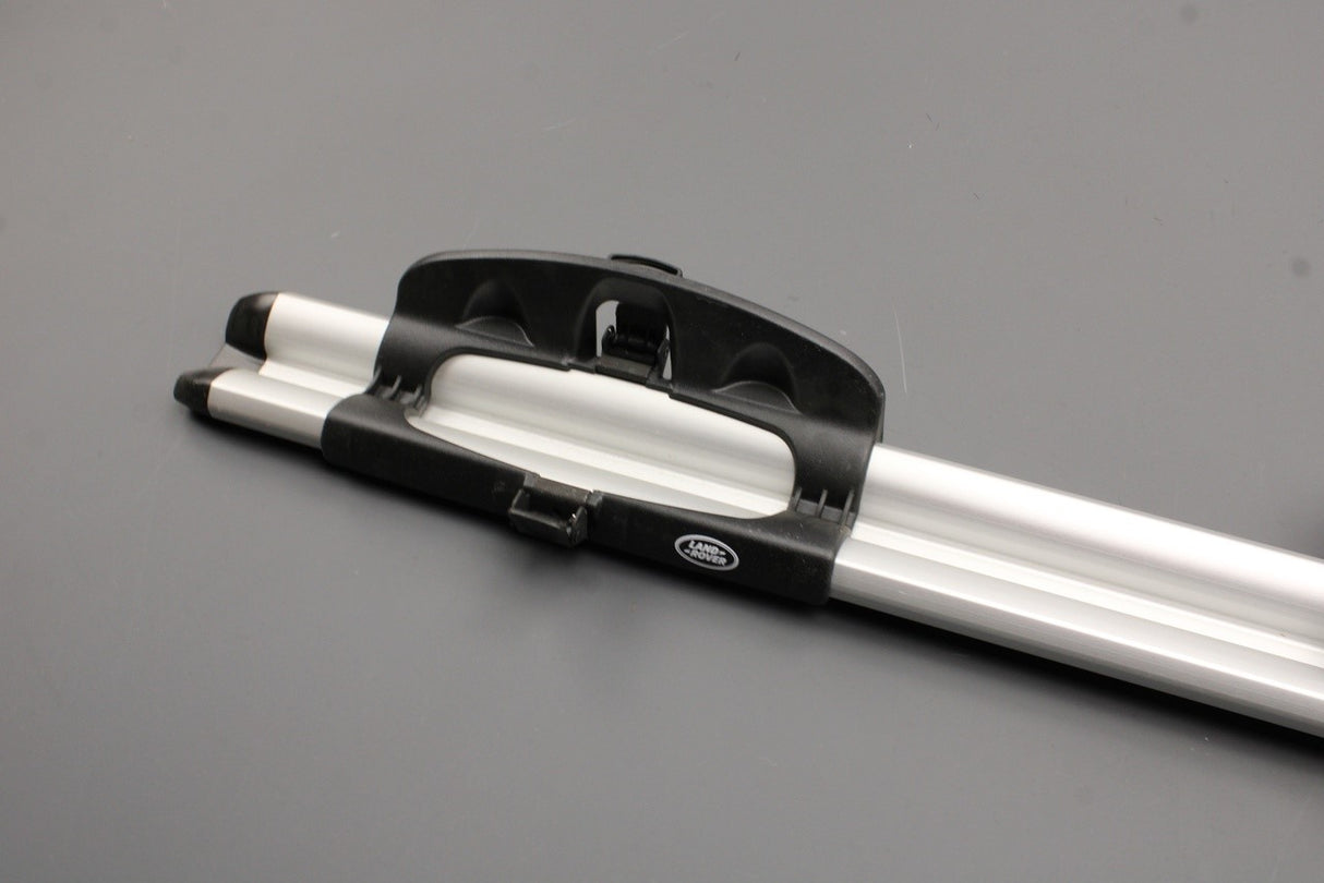 Land Rover accessory roof bar bicycle carrier VPLFR0091