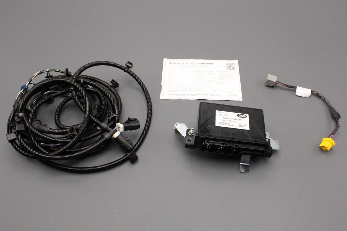 Jaguar F-Pace 2016-on deployable side steps electrical kit T4A7494