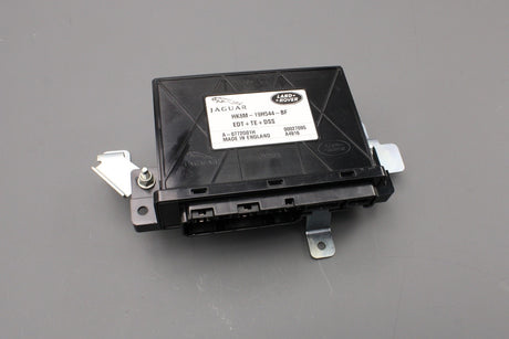 Jaguar F-Pace 2016-on deployable side steps electrical kit T4A7494