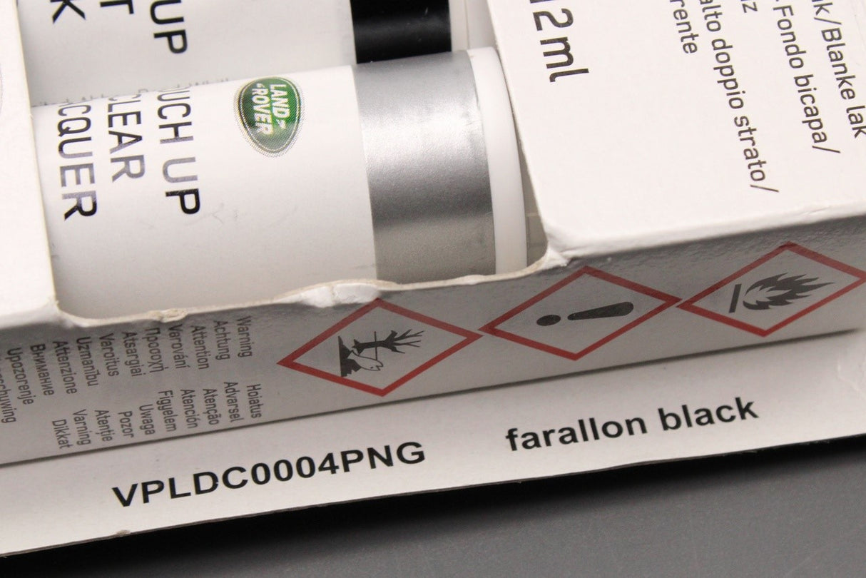 Land Rover Range Rover touch up paint (farallon black) VPLDC0004PNG