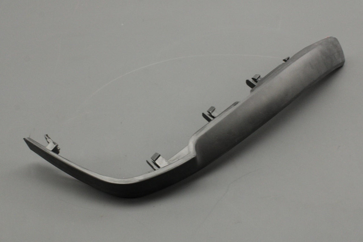 VW Tiguan 2008-2011 rear wheel arch cover trim (right) 5N0853818C 9B9, view 1