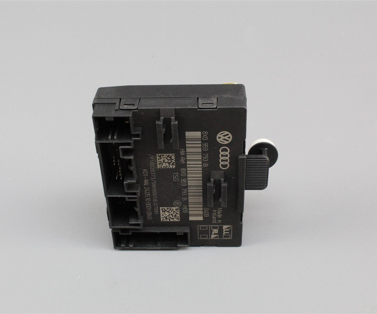 Skoda Superb 08-13 Drivers BCM door control module 8X0959793BZ05