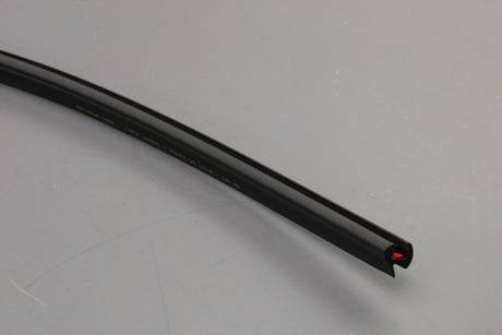 Land Rover Discovery 4 L319 2010-16 windscreen seal (upper) LR031186