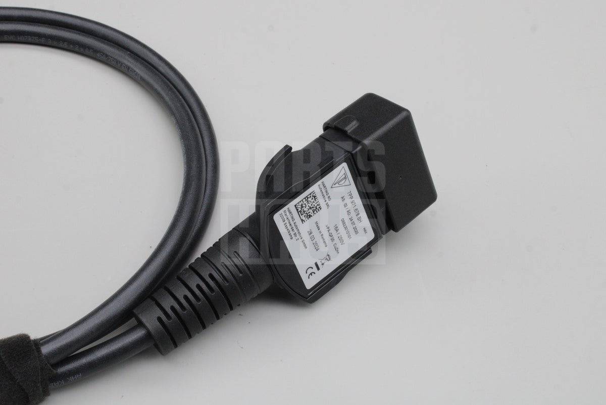 VW Golf MK8 Audi A3 A5 Q5 Skoda mains socket charging cable 7PP971678BH