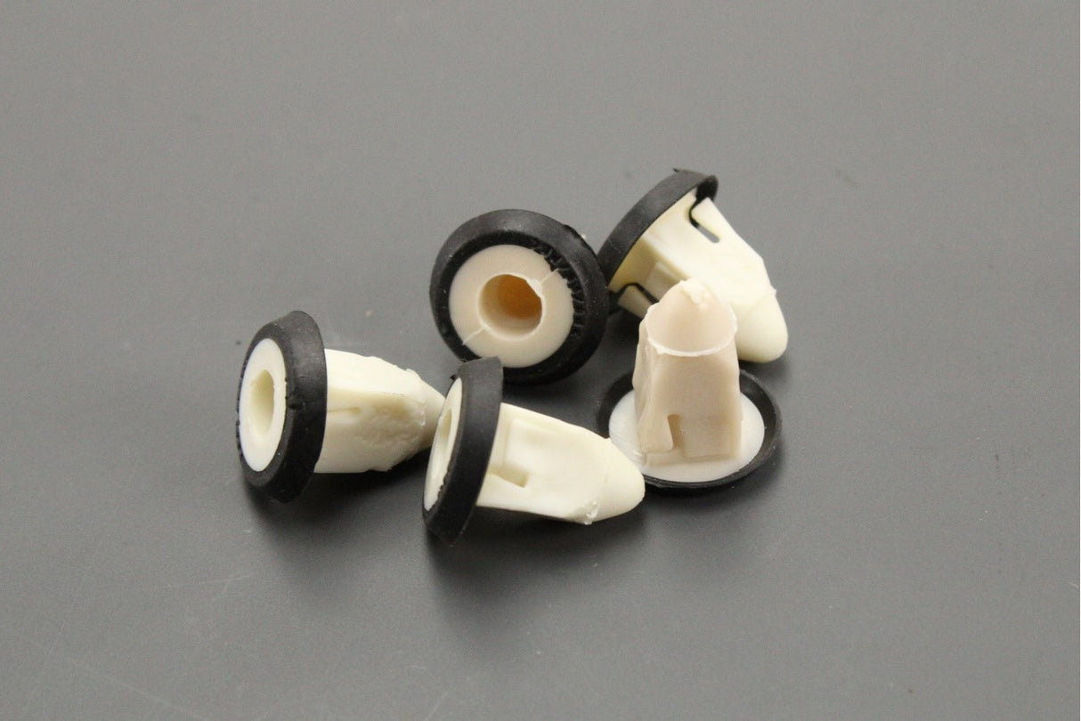 VW Audi Skoda SEAT Expanding push nut M5x14.4mm (x5) N10516801