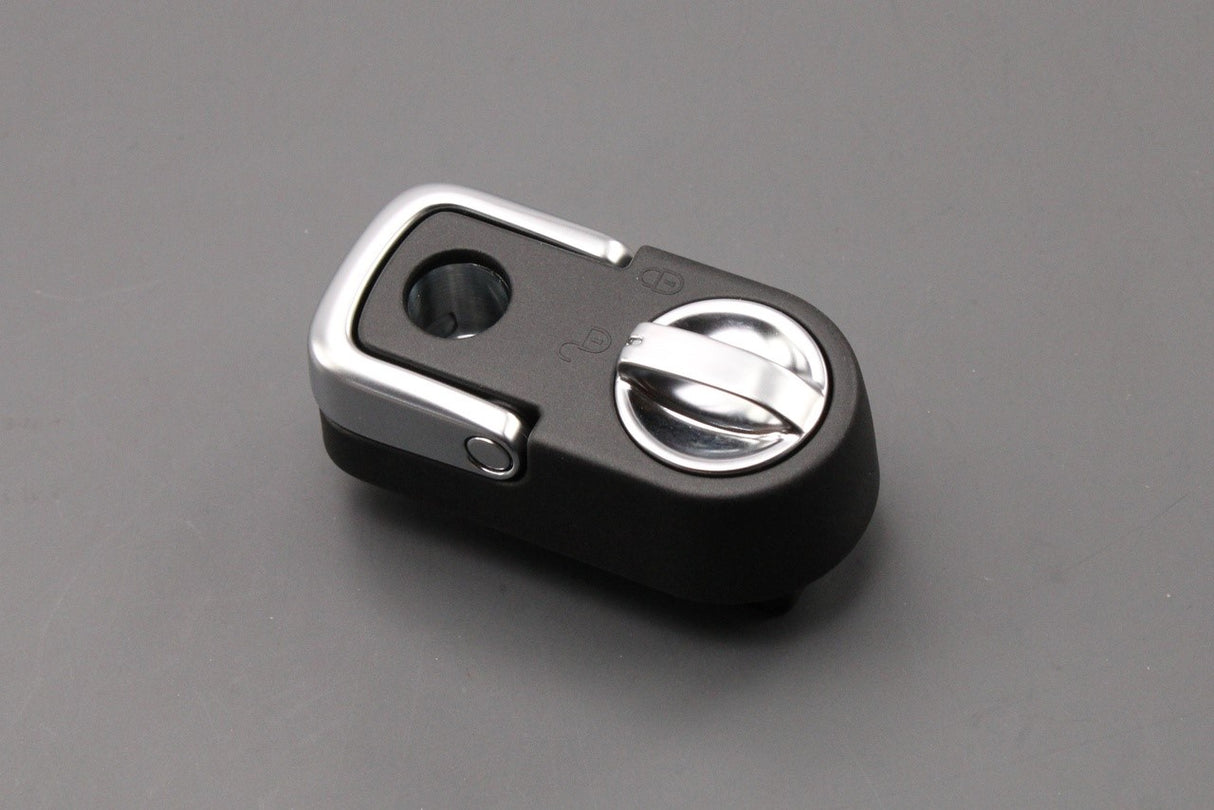 Land Rover & Range Rover Sport tie down luggage hook (x1) LR038108