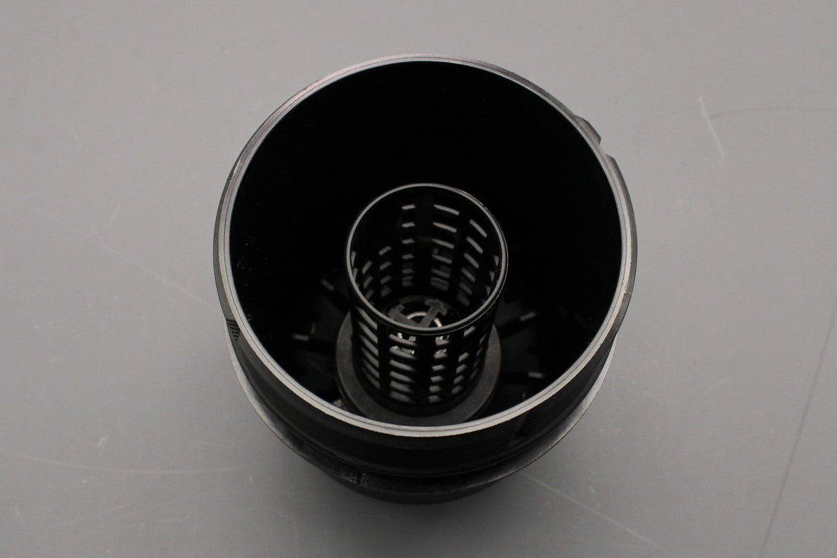 Jaguar XF XJ F-Pace 2.7 3.0 V6D TDV6 oil filter housing cap JDE11366