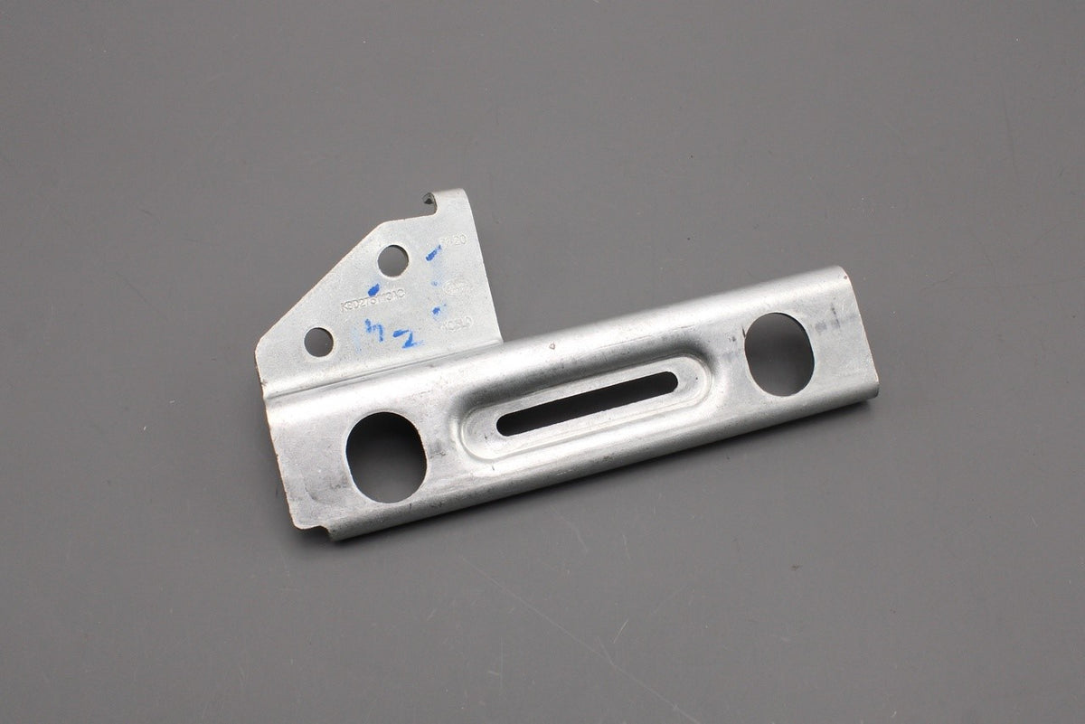 Range Rover Evoque L551 2019-on upper radiator bracket (left) LR136778, view 1