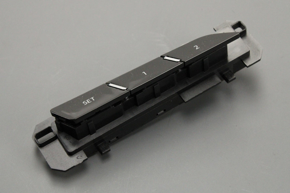 Audi A8 S8 18- seat position memory switch (front right) 4N0959770B V58
