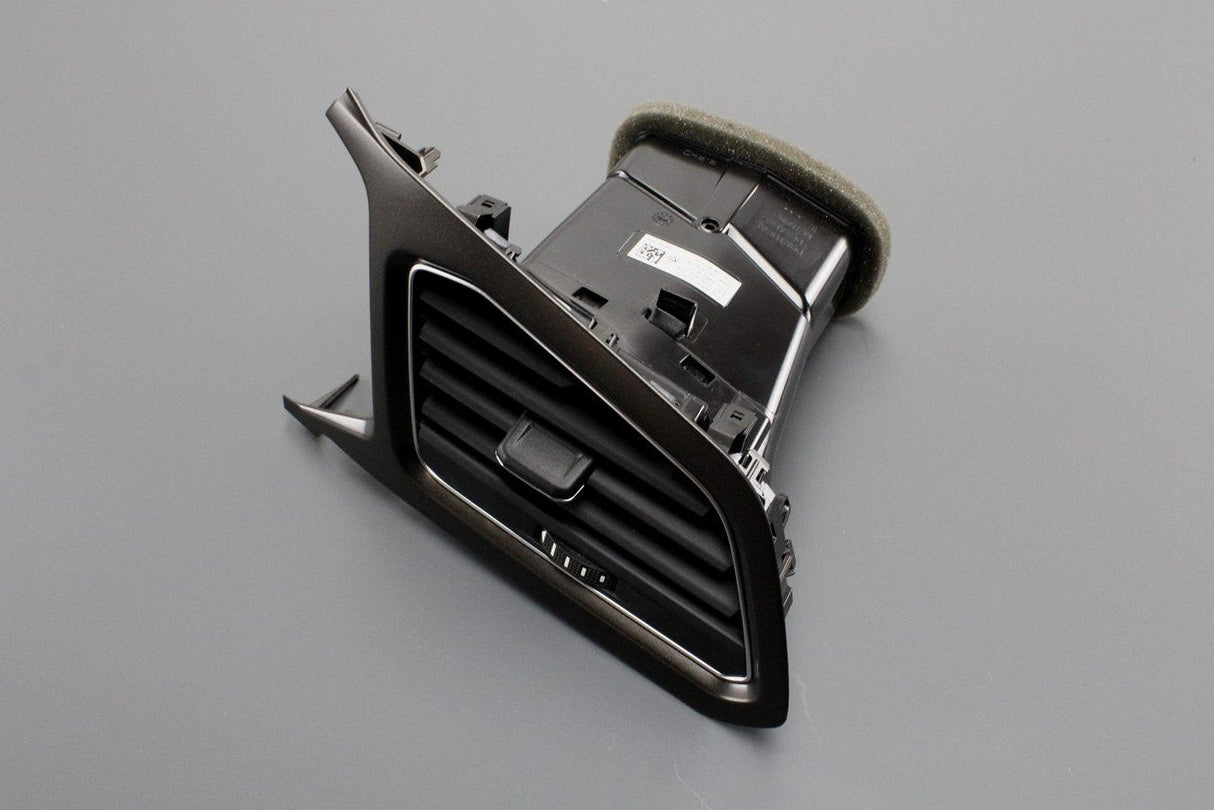 VW T-Roc 2018-on dashboard heater blower air vent (right) 2GB858416C QZW
