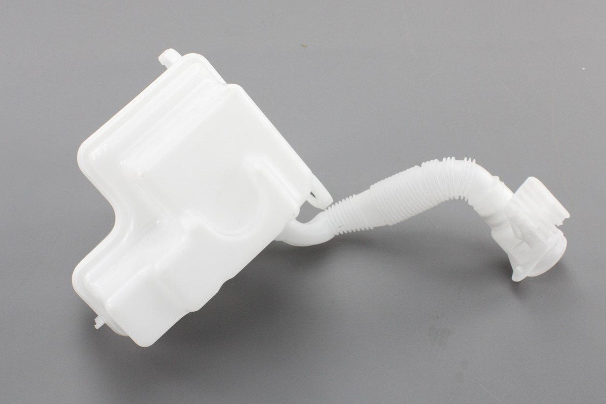 VW Golf MK7 MK7.5 Passat B8 windscreen washer fluid bottle 3L 5G0955453J