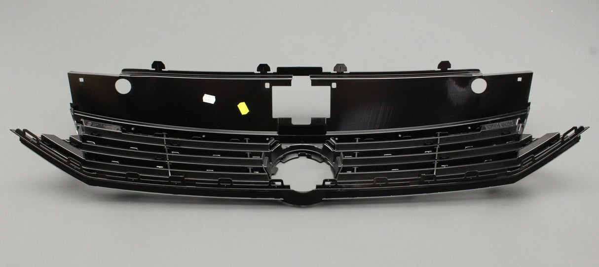 VW Passat B8 2018-2024 front bumper radiator grille 3G0853651 BKZ
