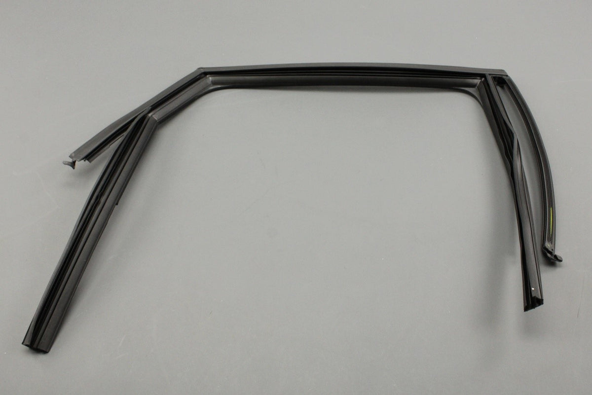 SEAT Ibiza 2018-on rear window seal guide (right) 6F0839432J 5AP, view 1