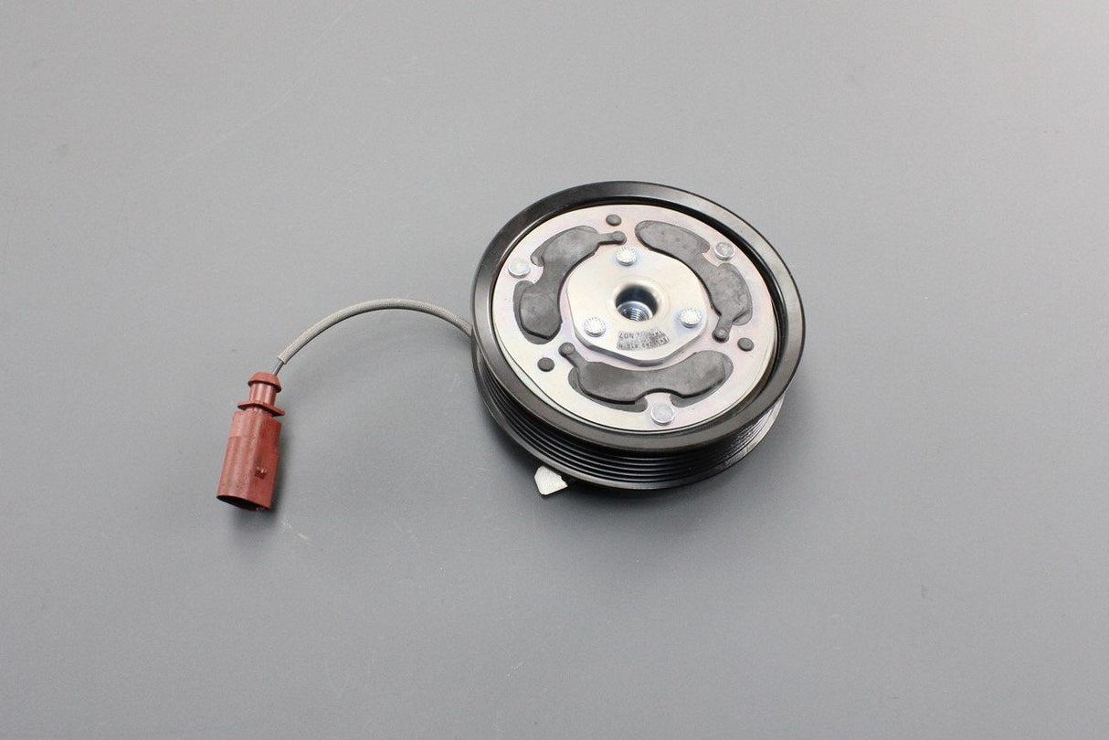 Audi A4 A5 Q5 2010-2017 A/C compressor pulley (2.0 TDI) 8K0260810H