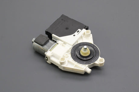 Audi A3 2004-2007 front window motor (passenger) 8P0959802G