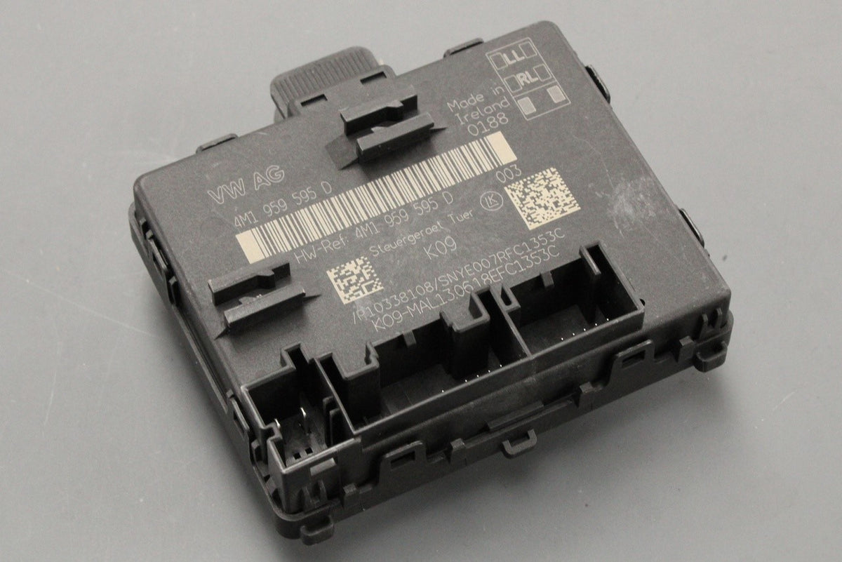 VW Touareg 2018-on Audi A6 A7 Q8 door control unit (rear) 4M1959595D, view 1