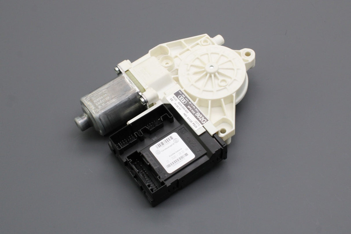 Audi A3 2004-2007 front window motor (passenger) 8P0959802G