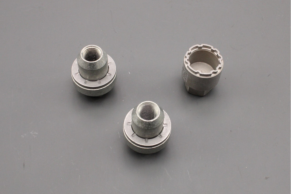 Land Rover Defender L663 2020-on spare wheel locking nut kit LR161228