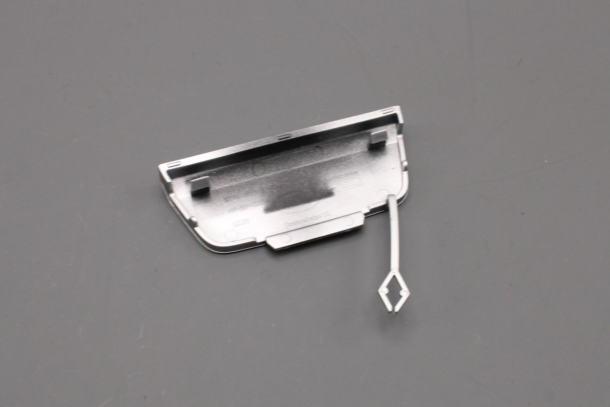 Land Rover Discovery 5 2017-on rear towing eye cover (silver) LR123358