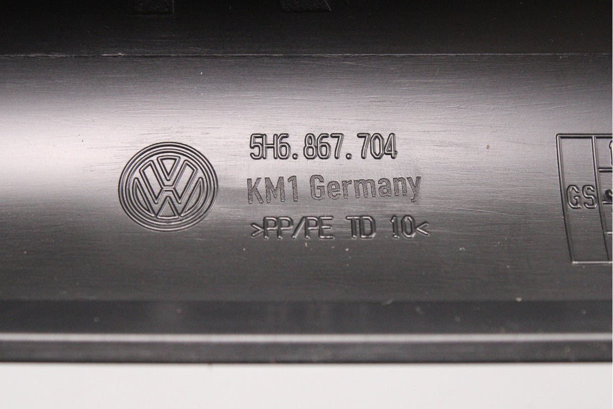 VW Golf MK8 20-on boot lid parcel shelf trim panel (right) 5H6867704 4PK