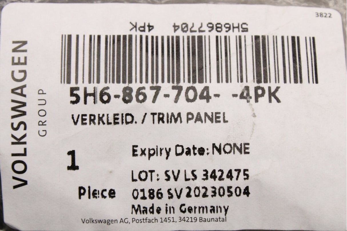 VW Golf MK8 20-on boot lid parcel shelf trim panel (right) 5H6867704 4PK