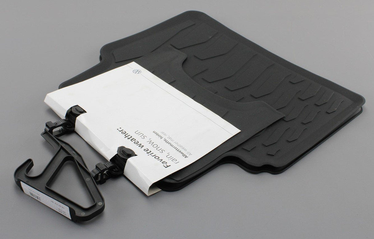 VW ID.3 2020-on rear rubber all weather floor mats set 10A061512 82V