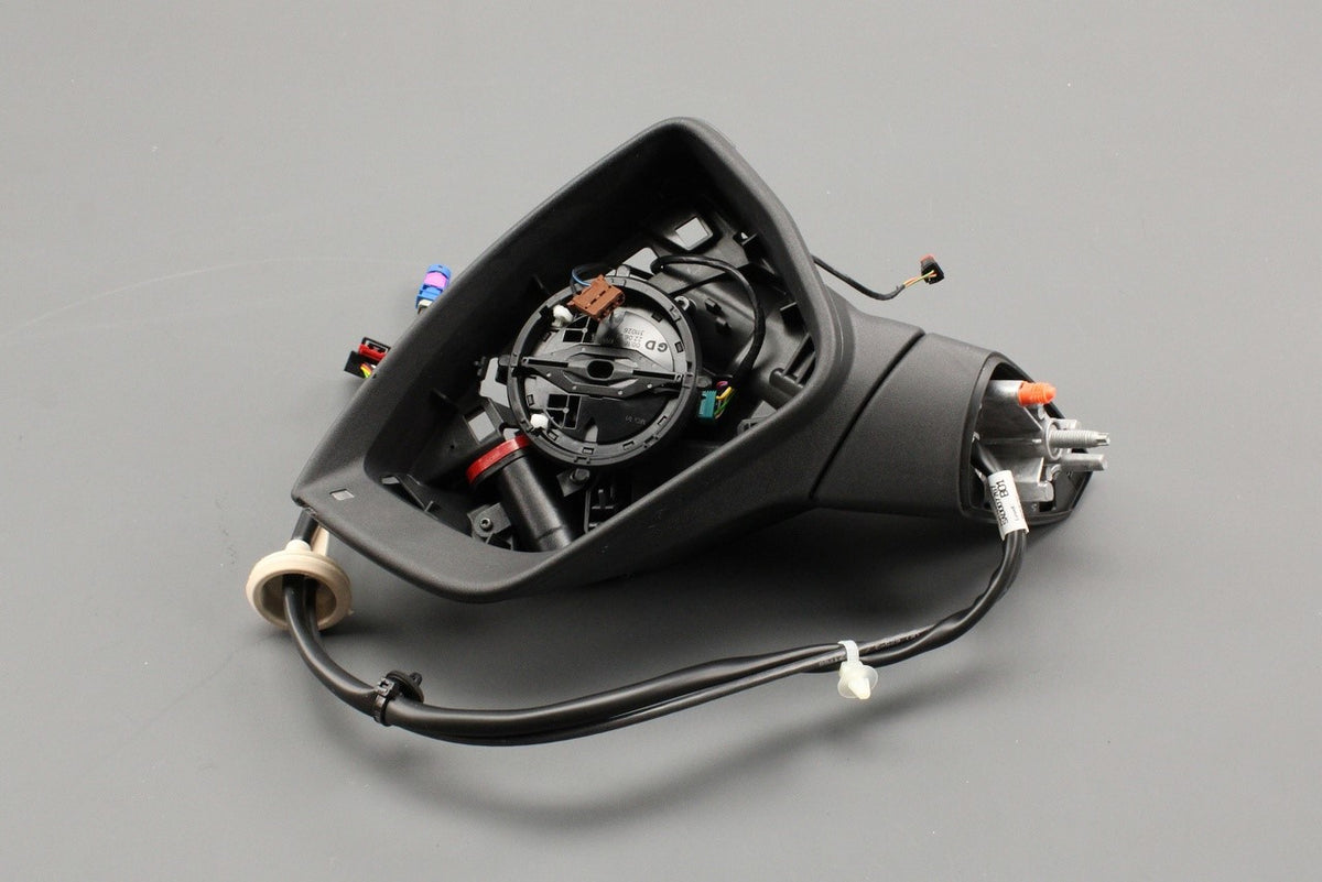 SEAT Cupra Ateca 2016-on RHD wing mirror housing (left) 577857507BA 9B9, view 1