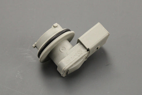 VW Beetle 1999-2010 taillight bulb holder (3 pin) 7D0953123A