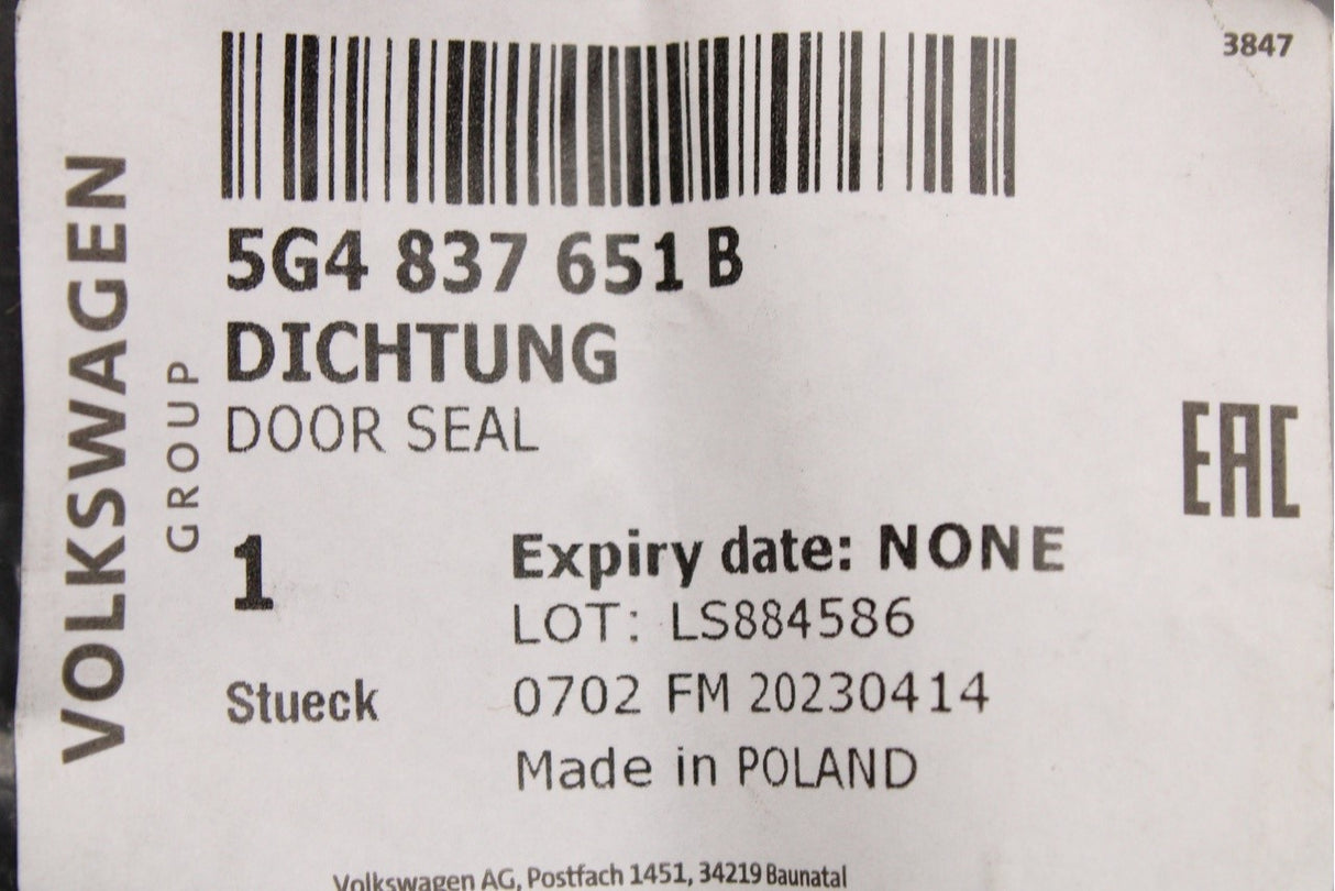 VW Golf MK7 MK7.5 2013-2020 door seal (front left) 5G4837651B
