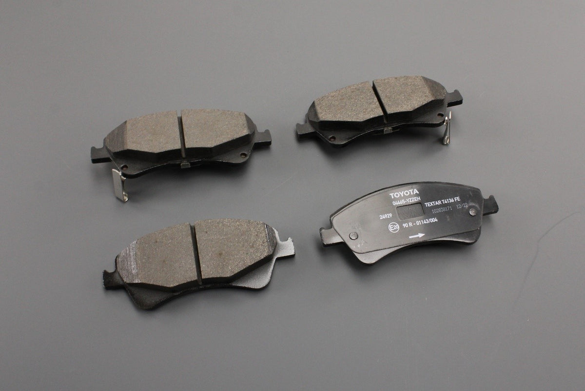 Toyota Auris Avensis Corolla Verso brake pads (front) 04465-YZZEH, view 1