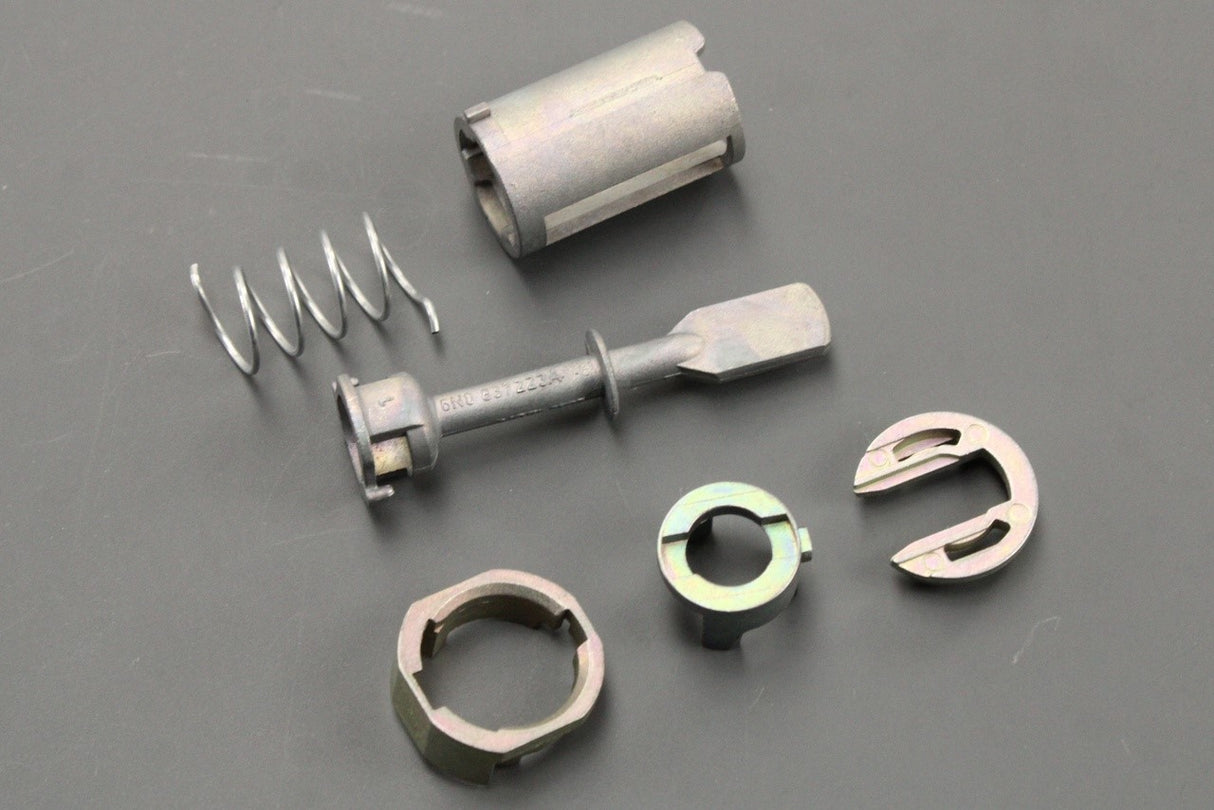 VW Polo 6N 6N2 1995-2002 door handle lock repair kit (front) 6N0898105A