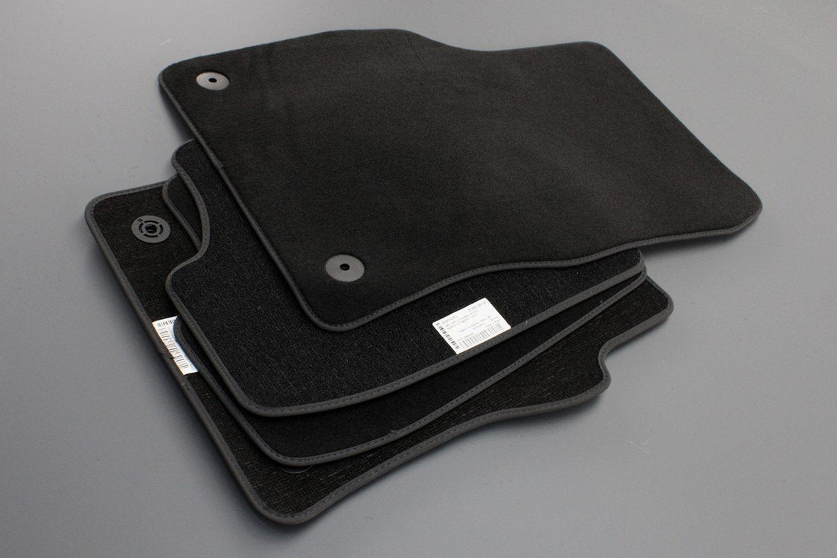 SEAT Leon 2013-20 carpet floor mats set front & rear (5DR) 5F2863011 LOE, view 1