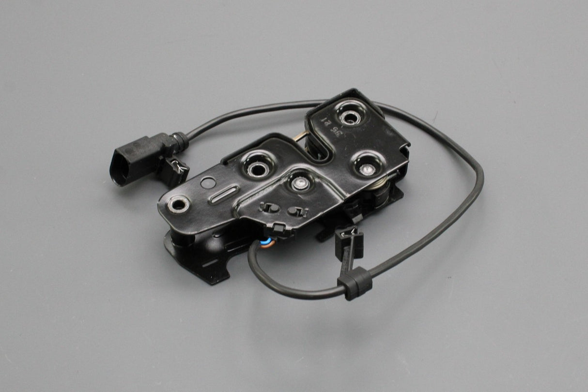 Audi A4 S4 RS4 A5 Q5 R8 07-16 bonnet lock with microswitch 8K0823509G