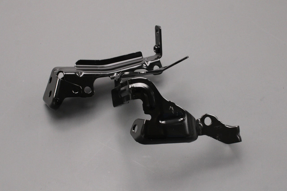 Land Rover Discovery Sport Evoque 2.0 TD EGR support bracket LR073741