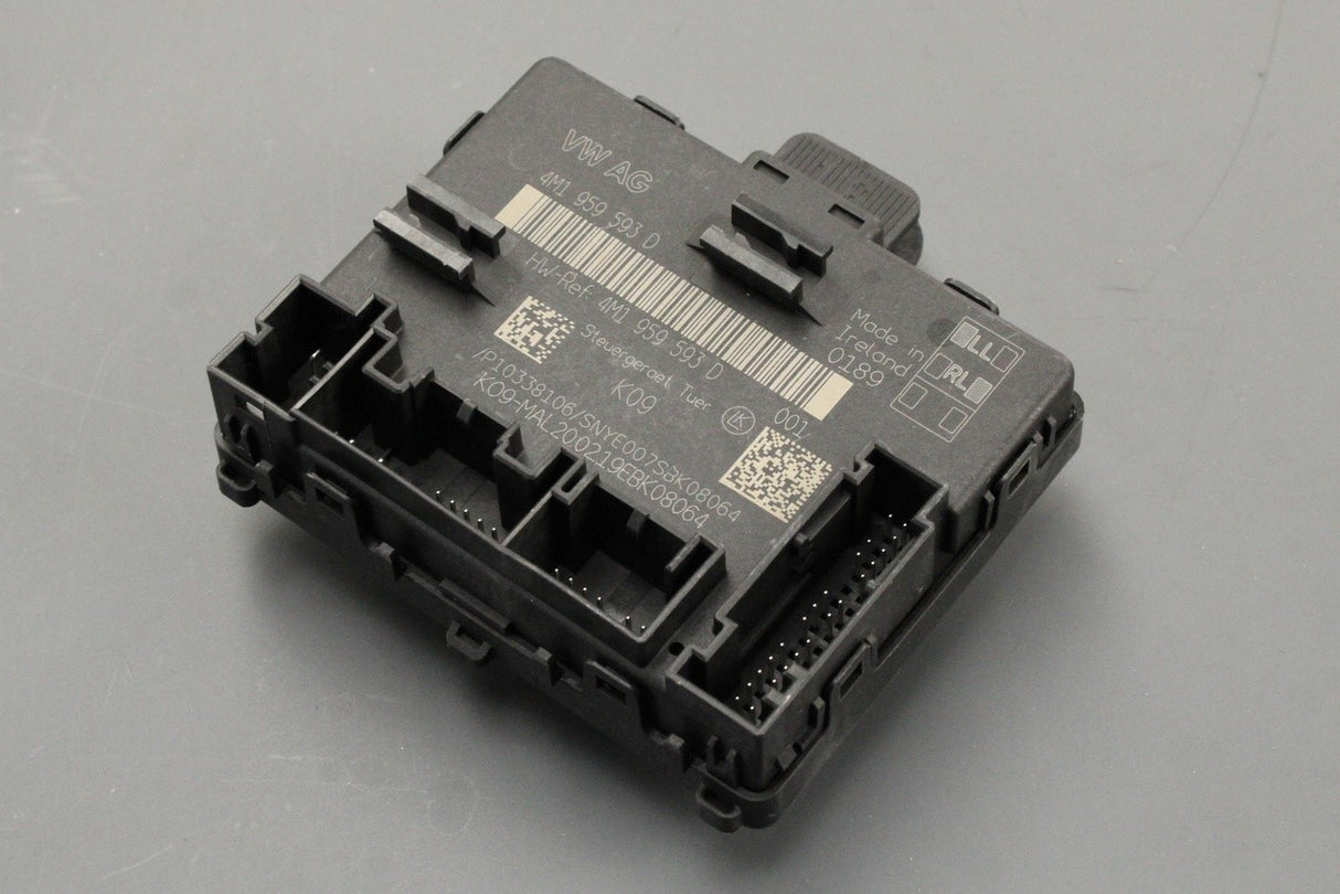 VW Touareg Audi A6 A7 A8 Q8 door control unit (drivers door) 4M1959593D