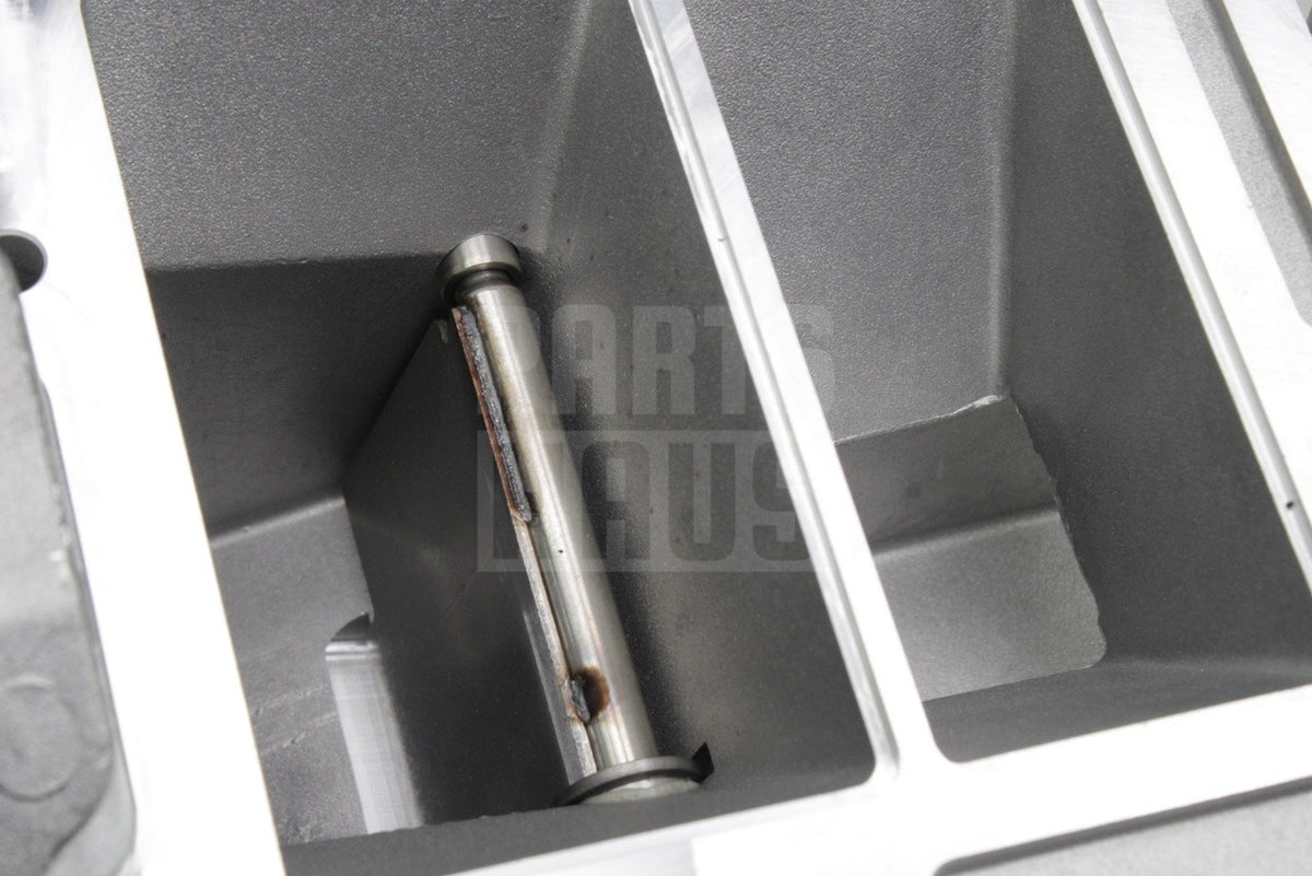 Range Rover 2010-22 Range Rover Sport 2014-22 4.4L V8 EGR valve LR033373