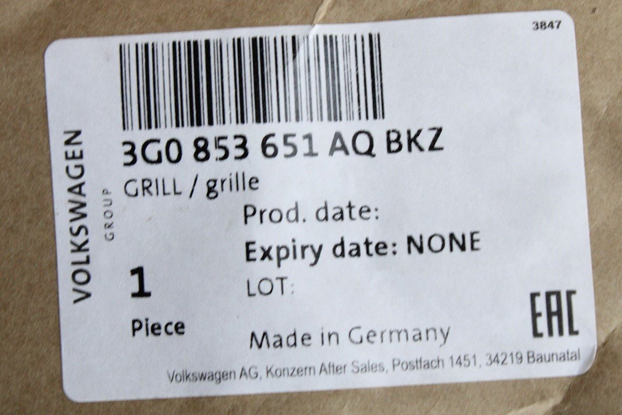 VW Passat B8 2015-2021 front radiator grille 3G0853651AQ BKZ