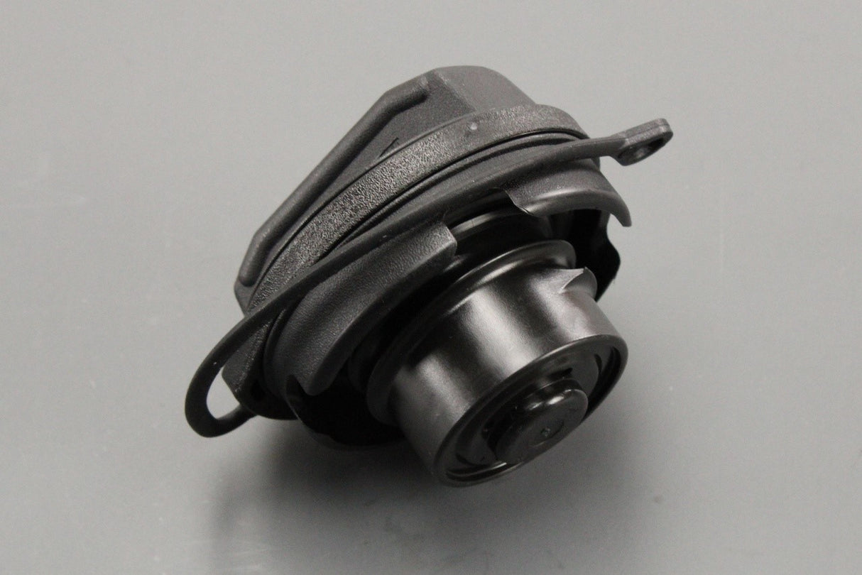 VW Golf MK5 Audi A3 R8 Skoda SEAT 2003-2016 fuel filler cap 1K0201550AL